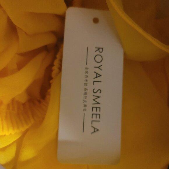 Yellow belly dancing outfit - Picture 16 of 16